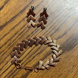 Elegant Copper-Toned Jewelry Set